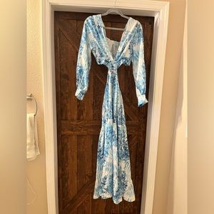 Cute cutout maxi dress